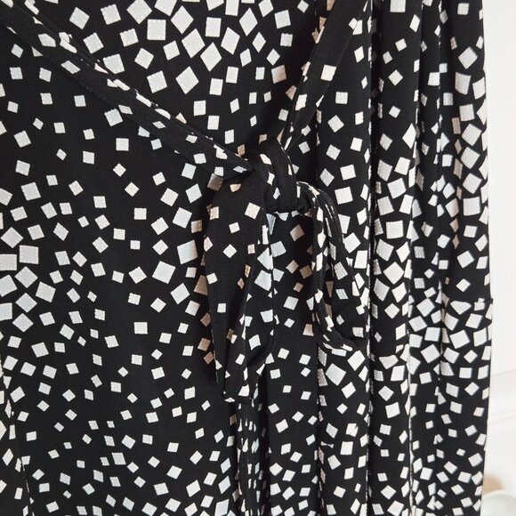 Laura Plus Size 2X Black & White Abstract Maxi Dress w/ Belt | Mid Calf - Picture 4 of 8
